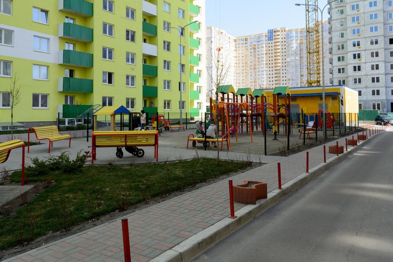 Family Apartments On Lomonosova 36A Kyiv Exterior photo